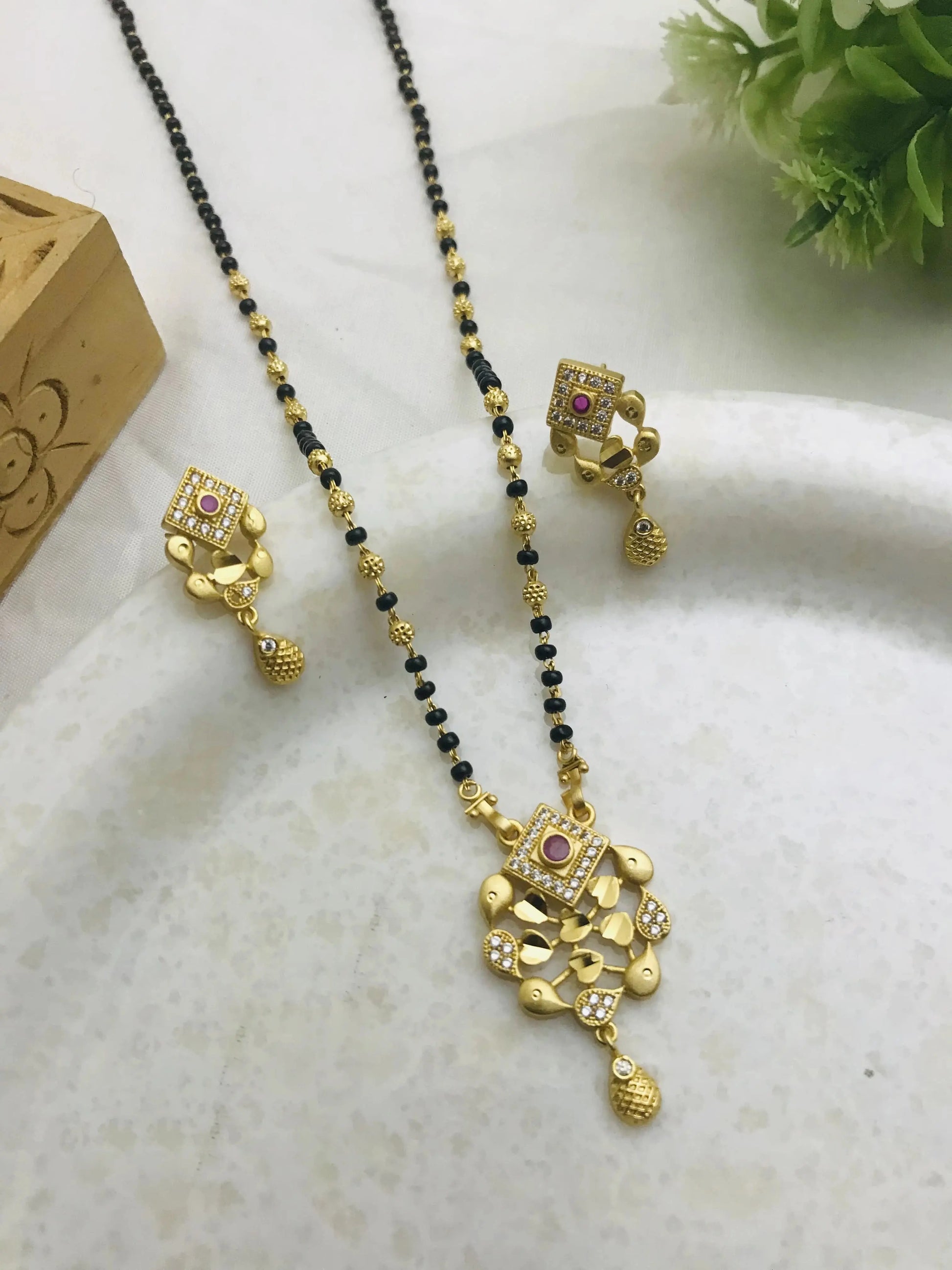 Gold Mangalsutra Design | Mangalsutra Set