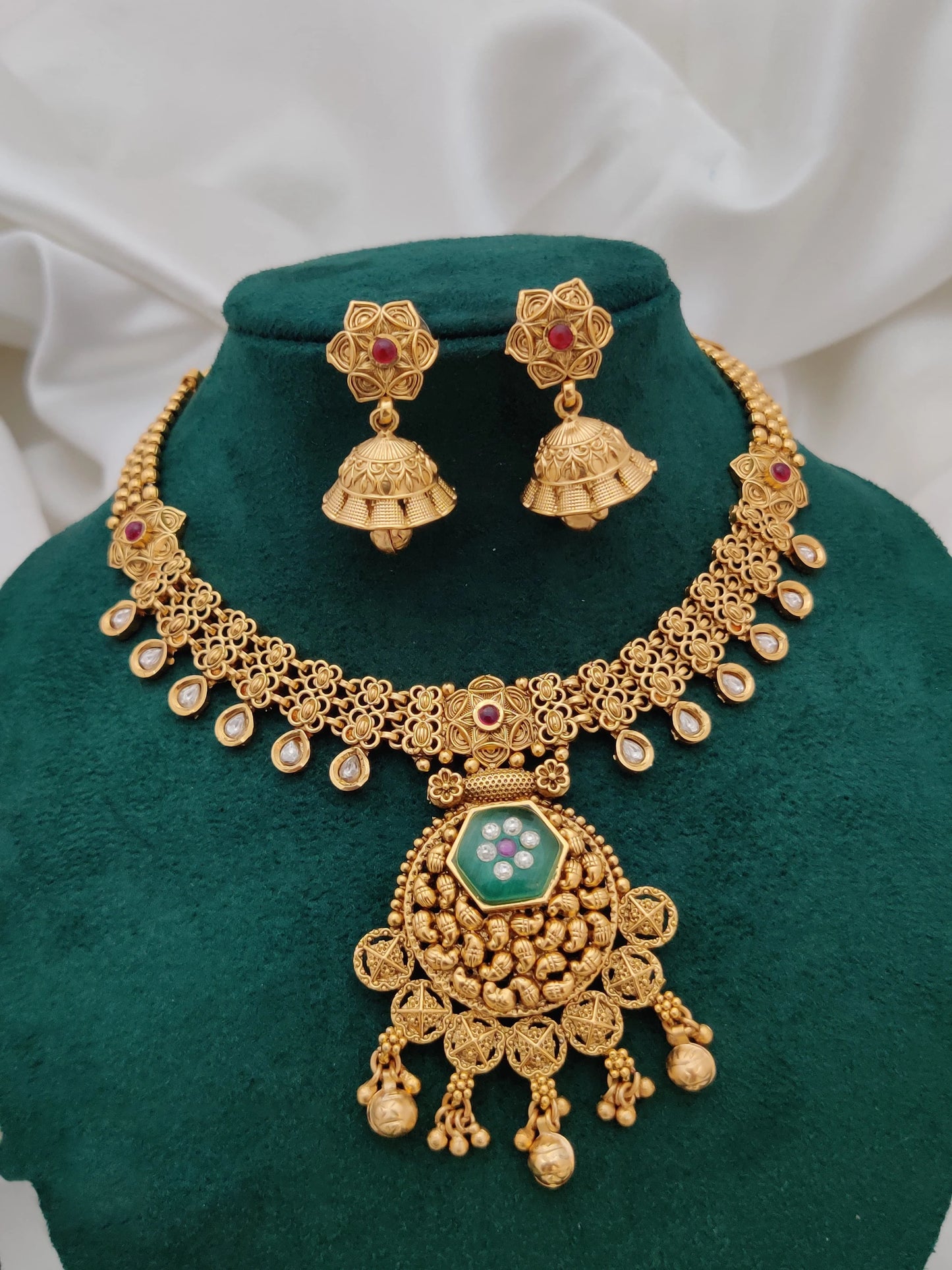 Heritage Brass High Gold Necklace Set For Women