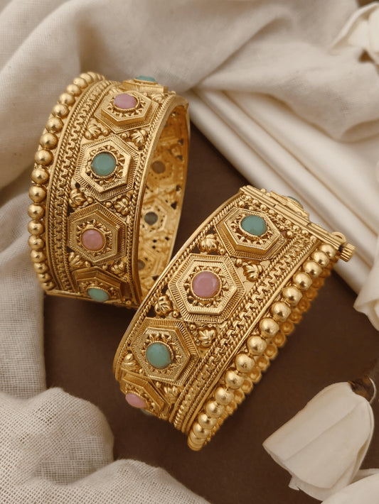 Traditional Heavy Antique Gold Patla